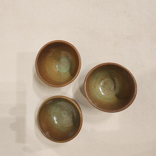 Green And Brown Them Set (3 Cups & 5 Plates)