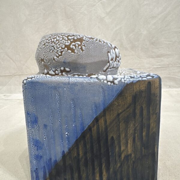 Blue dotted cube - Image 3